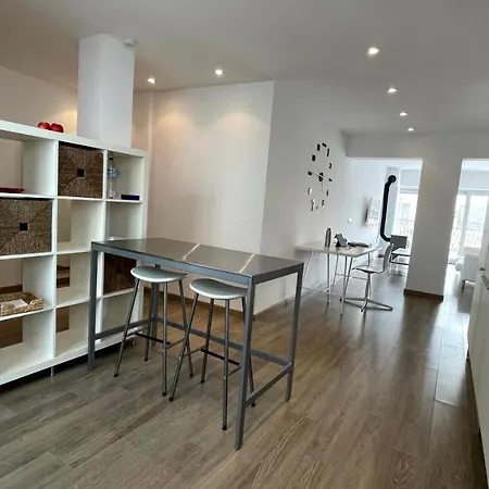 Pollensa Loft 波连萨港